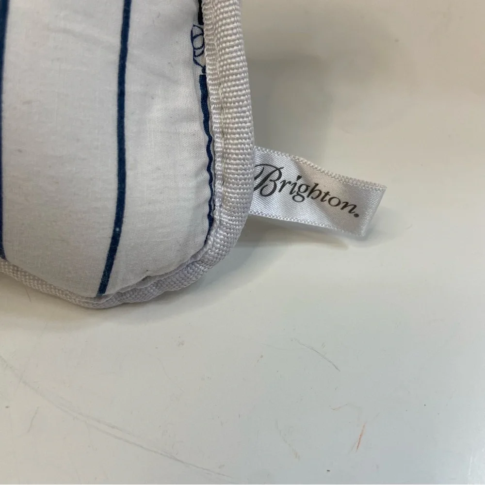 Brighton Blue Crossbody Bag with Vibrant Heart - Picture 9 of 11